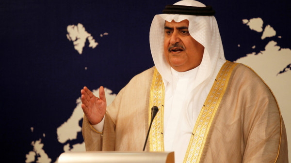 وزير خارجية البحرين / المنتصف
