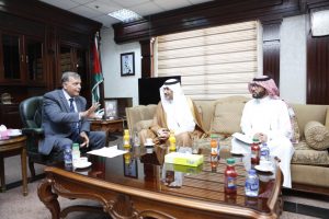 سفير المملكة لدى الأردن يلتقي وزير الصحة الأردن