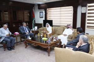 سفير المملكة لدى الأردن يلتقي وزير الصحة الأردن