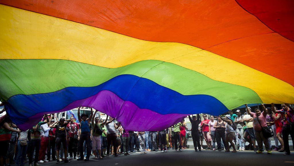 علم المثليين /صحيفة المنتصف