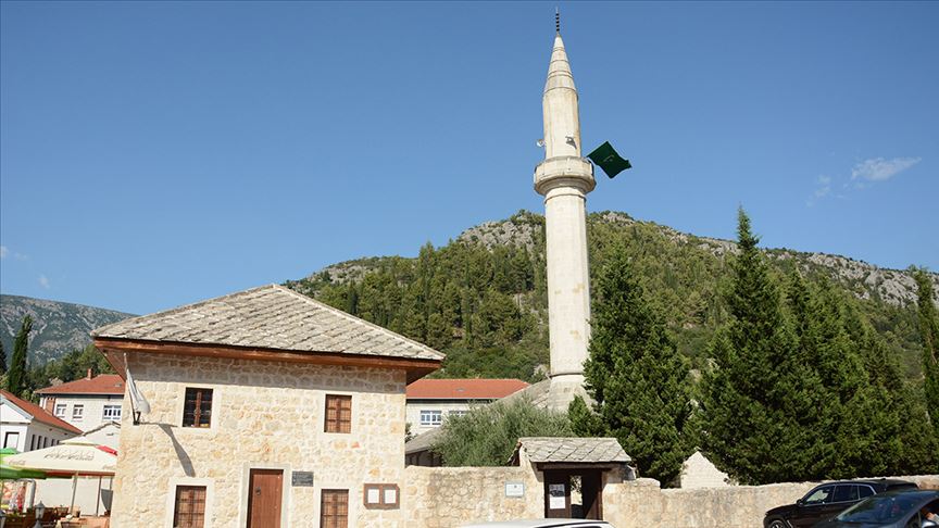 مسجد هونكار-البوسنة /المنتصف