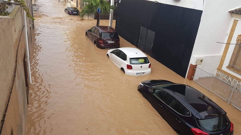فيضانات اسبانيا /المنتصف
