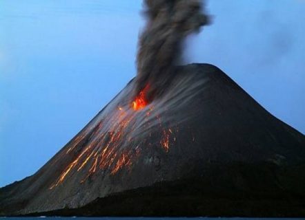 بركان أناك كراكاتاو-المنتصف