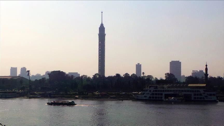 برج القاهرة -المنتصف