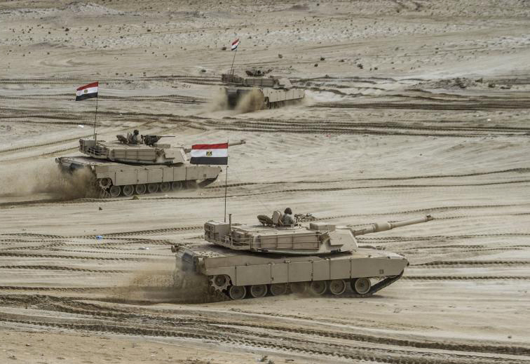الجيش المصري - المنتصف