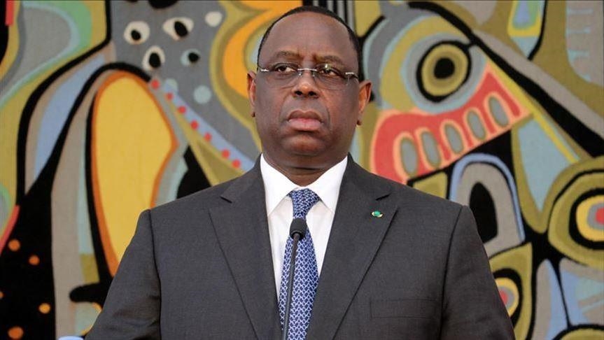 رئيس السنغال -المنتصف