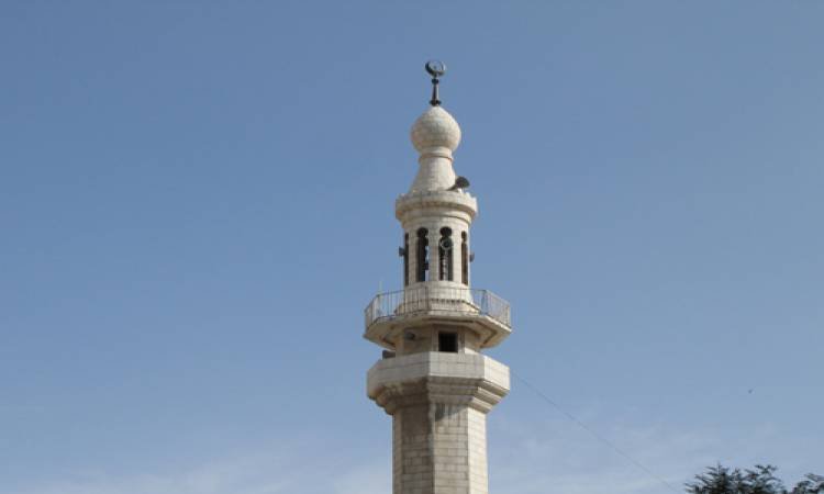 مأذنة مسجد - المنتصف