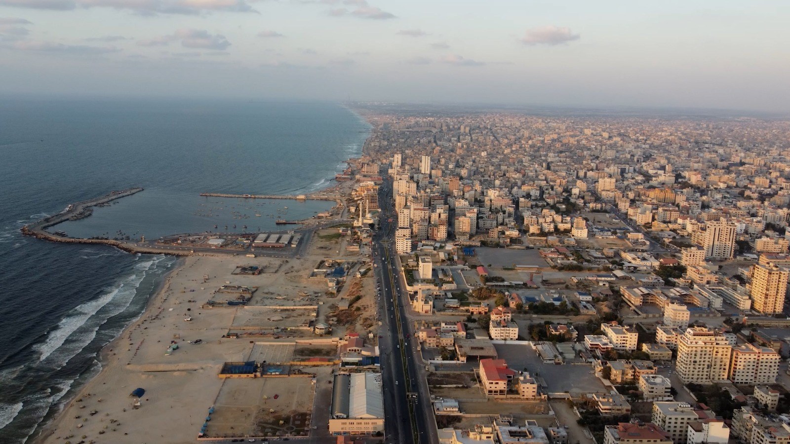 ساحل قطاع غزة - المنتصف