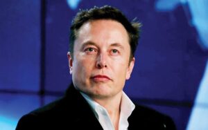 ايلون ماسك- المنتصف