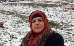 نجاح عبدالحليم ابو تركي ابو سنينه/ المنتصف