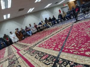 بوابة المعرفة للمؤتمرات -المنتصف