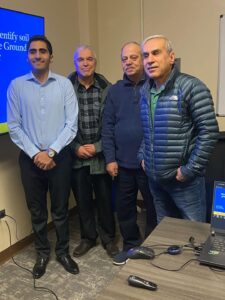 جانب من حضور مناقشة رسالة الماجستير المهندس حمزة علاء البكري - المنتصف