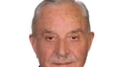 أحمد عبيدات - المنتصف