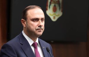 د. محمد المومني - المنتصف