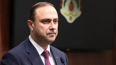 د. محمد المومني - المنتصف