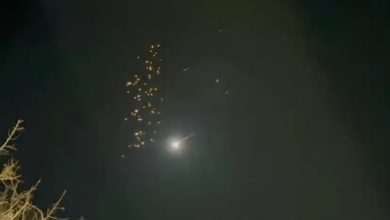 صواريخ إيرانية تجاه إسرائيل - المنتصف