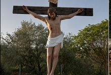 تمثال السيد المسيح - المنتصف