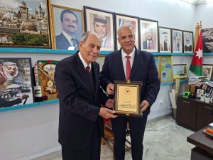 كنعان والشرقاوي يبحثان تنسيق الجهود في رصد الحالة الاقتصادية والتوثيق والإعلام لدعم القدس 1 كنعان والشرقاوي - المنتصف