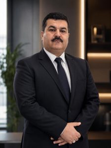 د.م أمجد عودة الشباطات - المنتصف