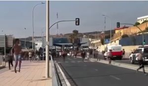 مهاجرين مغاربة الى إسبانيا -المنتصف